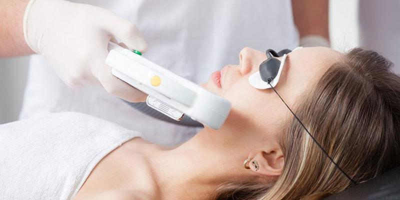 When to Call the Dermatologist